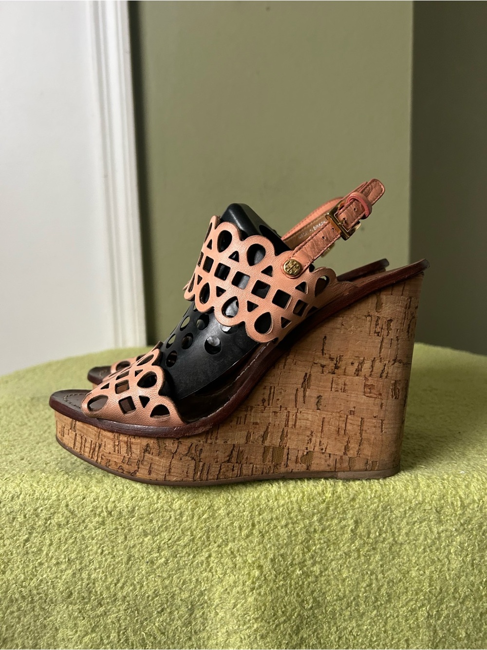 Tory Burch Tan Laser-Cut Leather Cork Wedge Sandals Sz 7.5